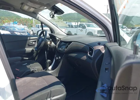 2019 Chevrolet Trax Ls from USA, damaged, VIN 3GNCJNSB8KL236009